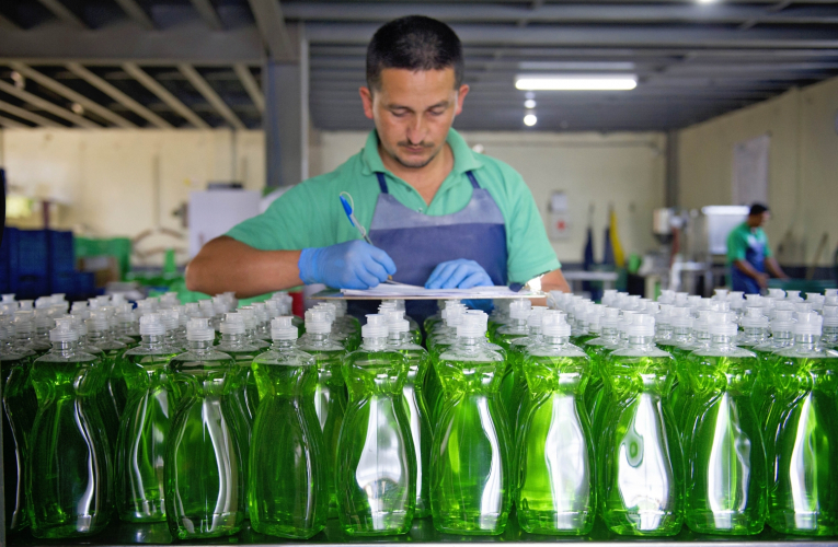 Los productos de limpieza de Florex son biodegradables. Se diseñaron de esta forma para que estos no tuvieran un impacto en la salud de las personas y en el medio ambiente.